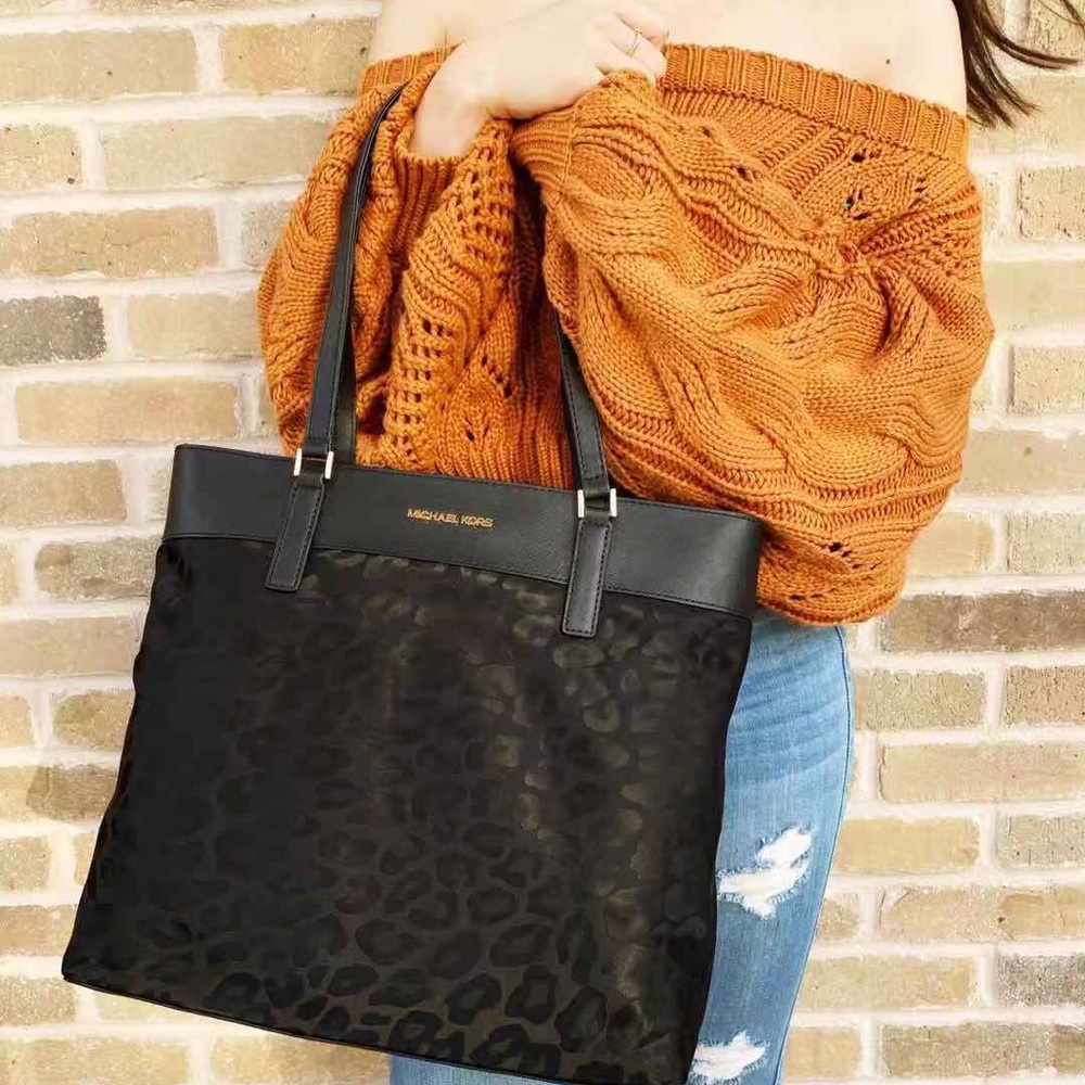 Michale kors black leopard animal print nylon tote - Picture 1 of 4